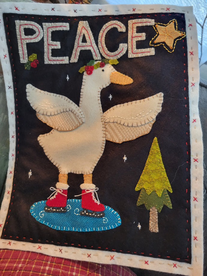 Gretchen the Duck Peace Applique Pattern