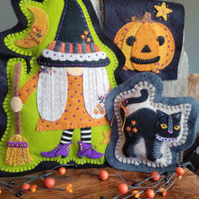 SO BOOTIFUL WITCH, CAT, & PUMPKIN BOWL FILLERS PDF