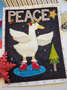 PDF Gretchen the Duck Peace Applique Pattern Download