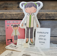 Sara Stitch and Share Doll Kit